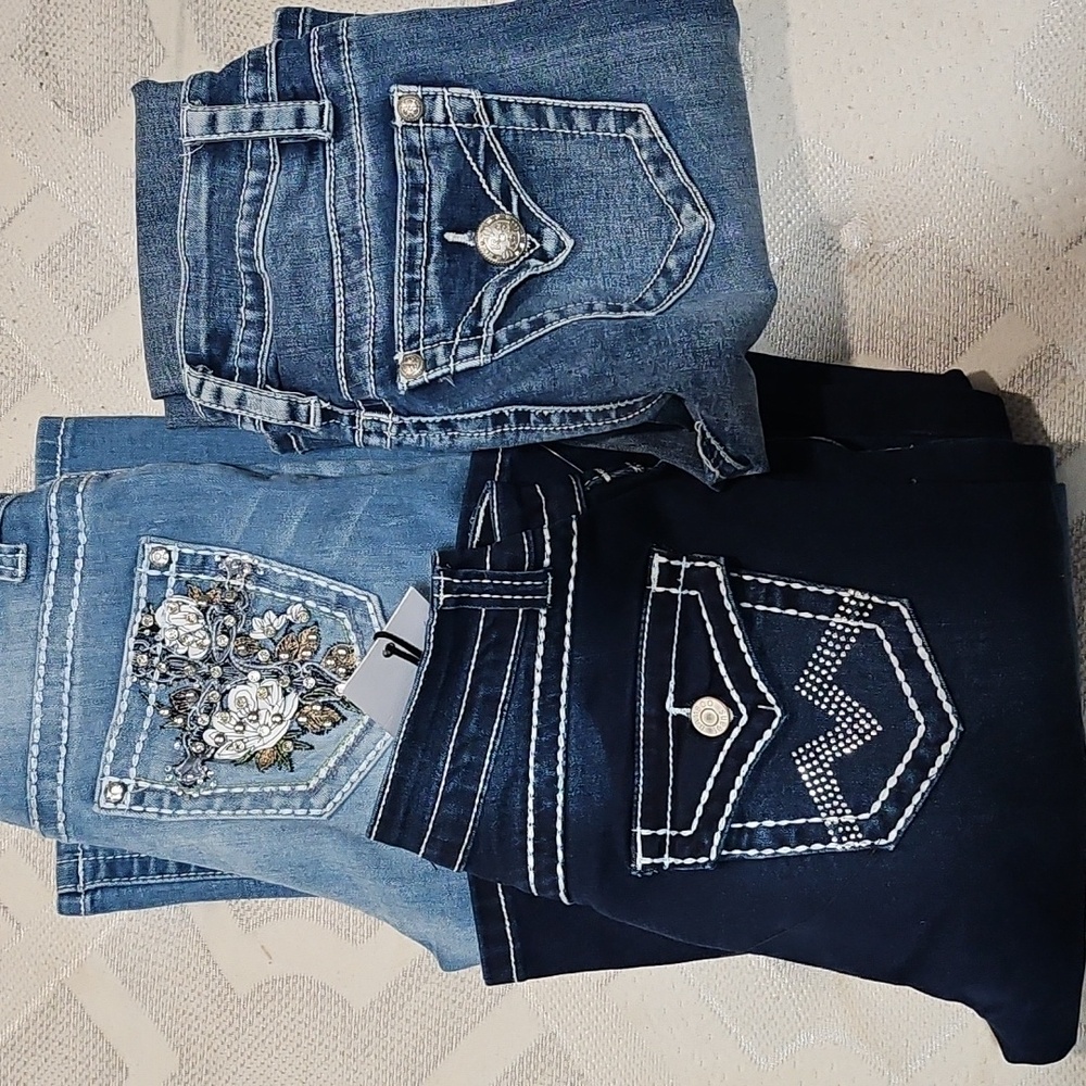 Stylish Young Girls Jeans